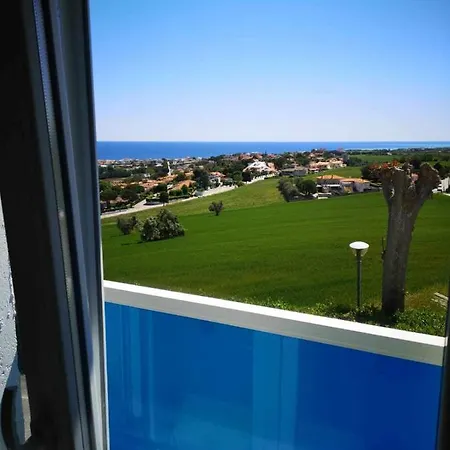 Casa Svarchi מלון 3*